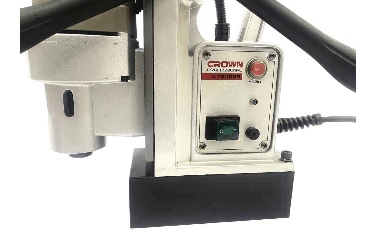 PERCEUSE A SOCLE MAGNETIQUE 23MM 1400W CROWN CT32029 PERCEUSE A SOCLE MAGNETIQUE 23MM 1400W CROWN CT32029